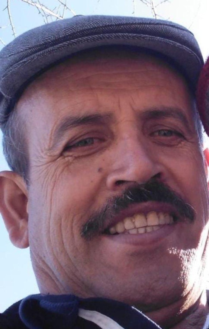 Antalya'da devrilen traktörün altında kalan sürücü hayatını kaybetti