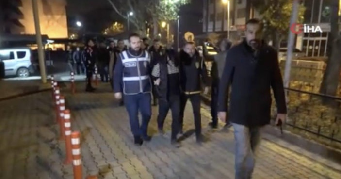 Malatya'da çalıntı araçlarla hırsızlık yapan şebekeye operasyon 