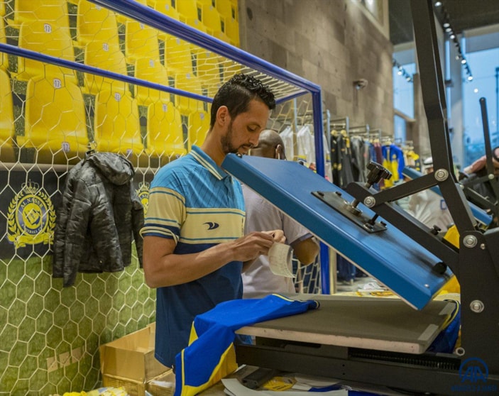 Cristiano Ronaldo'nun formaları satışa çıktı