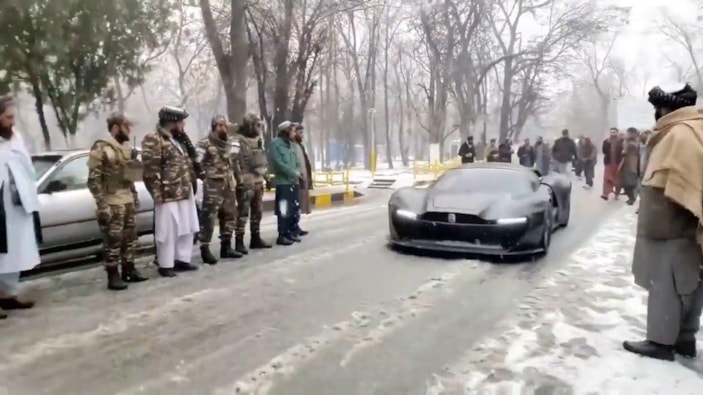 Taliban ilk yerli otomobilin prototipini test etti