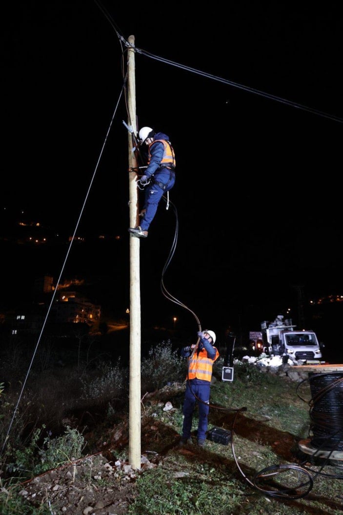 Türk Telekom CEO’su Ümit Önal: Türkiye Yüzyılı'na fiber altyapıyla giriyoruz