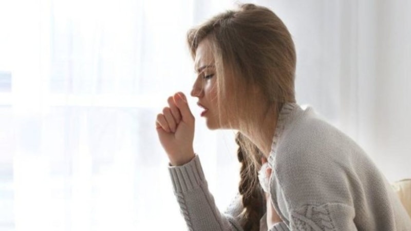 Kuru öksürüğün düşmanı! Turşu suyuna bal ekleyin, doktor yüzü unutun! 