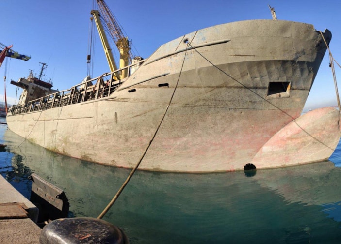 d İskenderun Limanı’nda batan gemi su yüzüne çıkarıldı