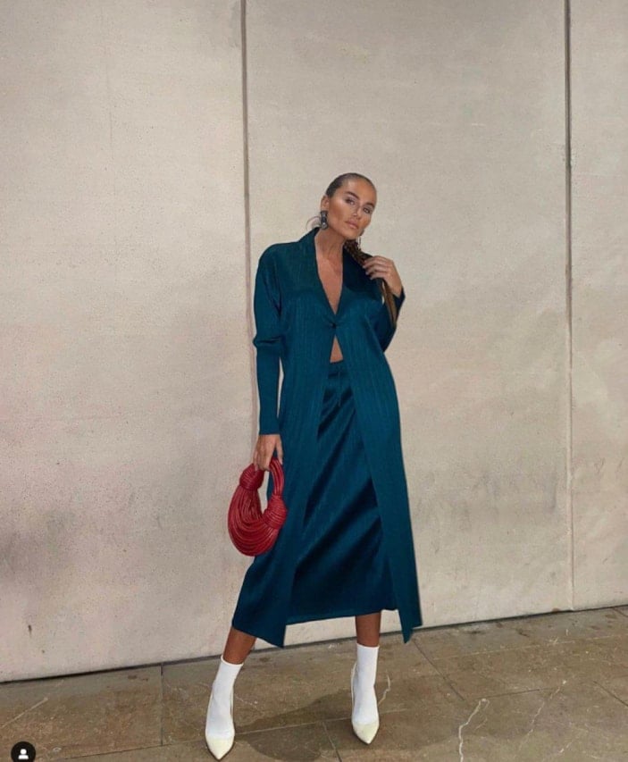 Eda Taşpınar camide paylaştığı fotoğrafı sildi