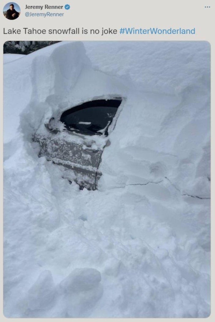 Jeremy Renner kaza geçirdi