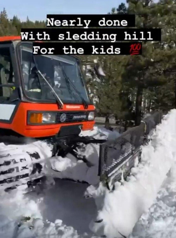 Jeremy Renner kaza geçirdi