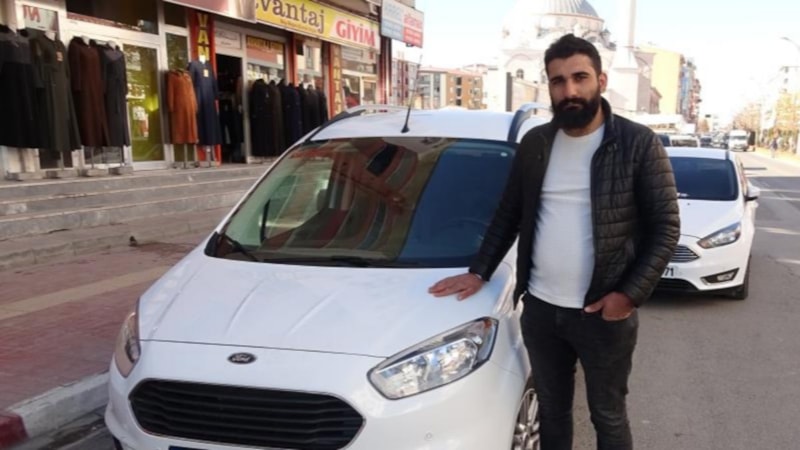Van'da aracını internetten satışa çıkaran vatandaş dolandırıldı