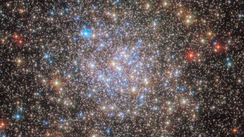 Hubble Uzay Teleskobu'ndan 2023'ün ilk görüntüsü geldi