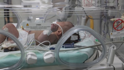 Burdur'da sokağa bırakılan kız bebeğin durumu iyiye gidiyor