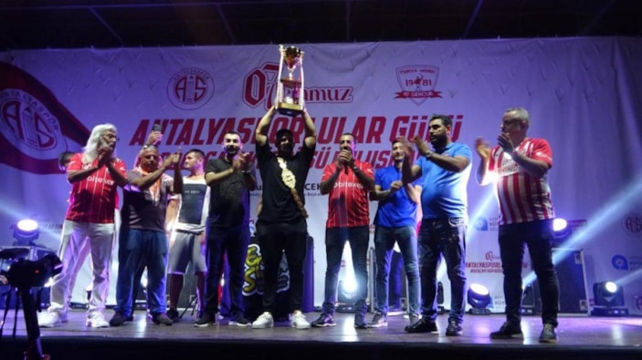 Başpehlivan Cengizhan Şimşek'in derecesi geri alındı