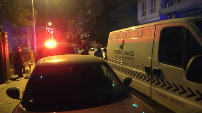 Denizli'de öğretmen kadın, evinde ölü bulundu