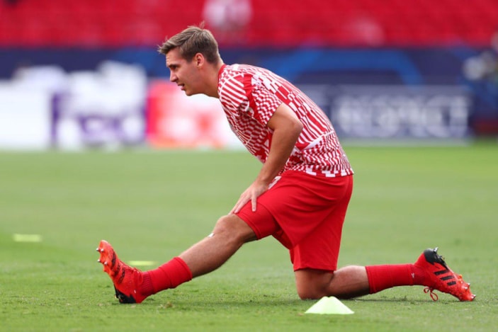 Leeds United, Maximilian Wöber'i kadrosuna kattı