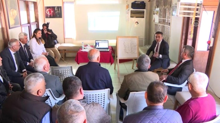 Antalya'da taksicilere İngilizce eğitimi verilmeye başlandı 