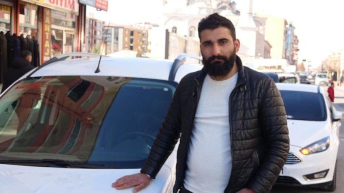 Van'da aracını internetten satışa çıkaran vatandaş dolandırıldı