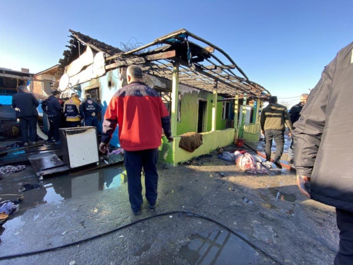 Sakarya'da alevlere teslim olan evdeki 2 aylık bebek hayatını kaybetti