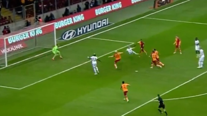 Taylan Antalyalı'dan Galatasaray'a röveşata golü