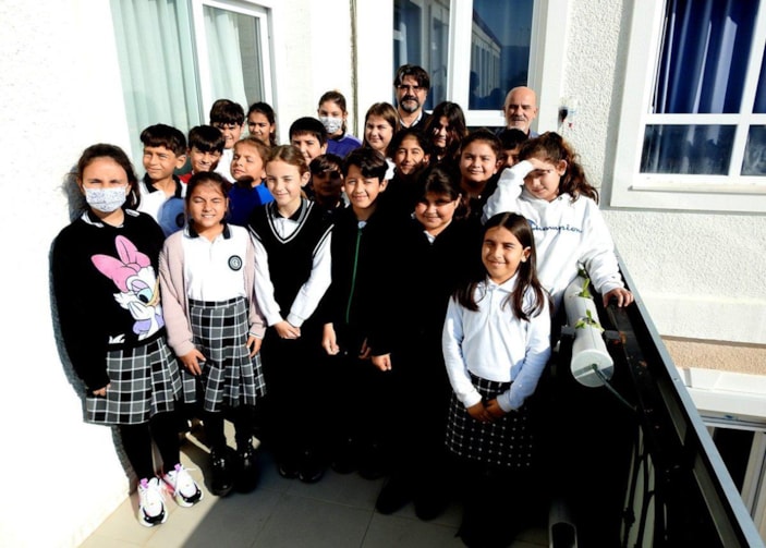 Çeşmeli öğrenciler, topraksız tarım yapmaya başladı