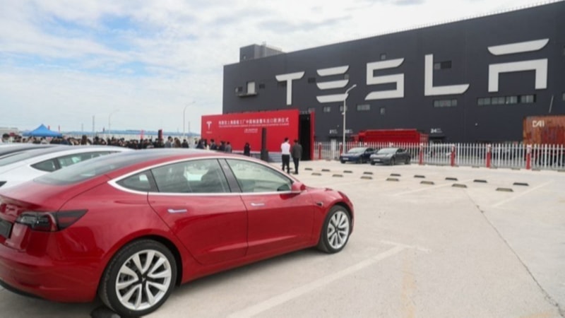 Tesla'nın uygun fiyatlı modeli ertelenebilir