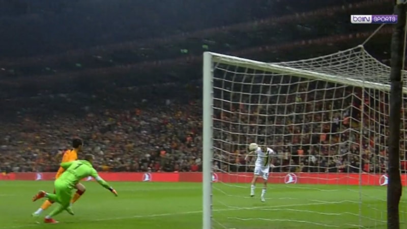Emre Kılınç'ın Galatasaray maçında kaçırdığı pozisyon
