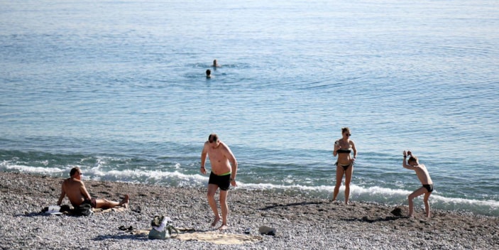 Antalya'da ocak ayında yabancıların deniz keyfi -9
