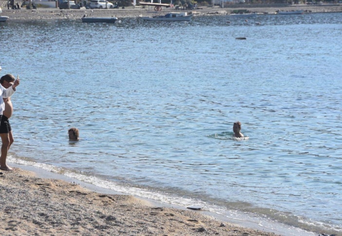 Bodrum'da turistler denize girdi -9
