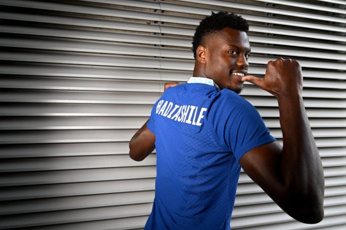 Chelsea, Benoit Badiashile'yi transfer etti