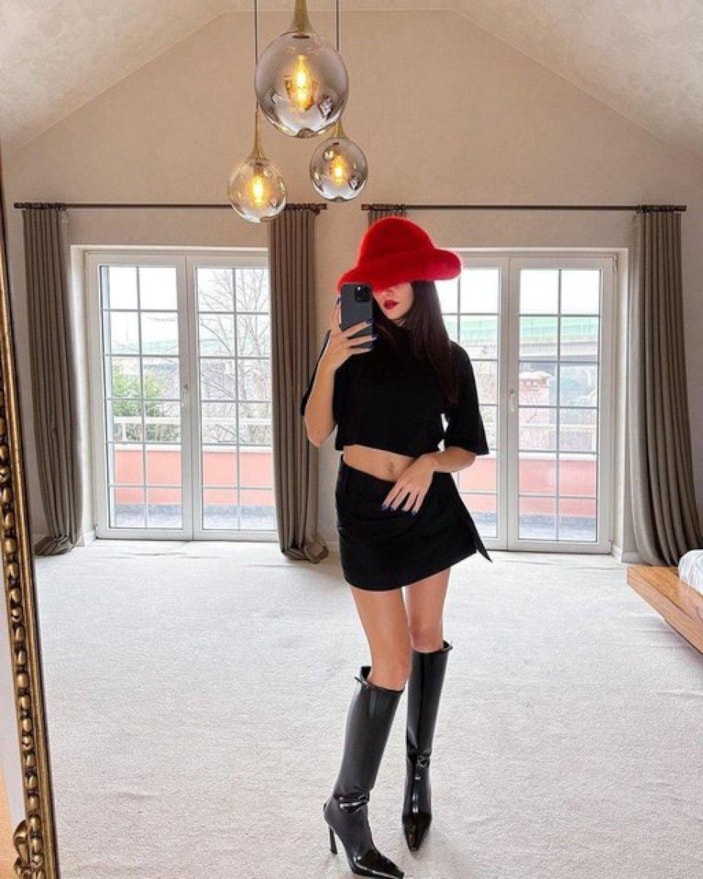 Hande Erçel’in son fotoğrafı 1 milyon beğeni aldı