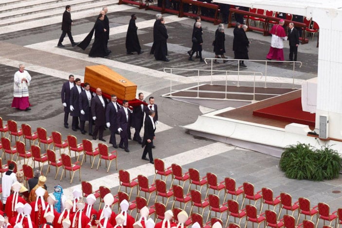 Emerit Papa 16. Benediktus'un cenaze töreni 