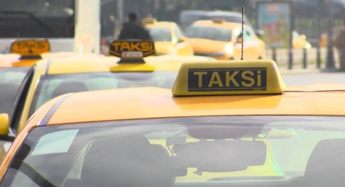 İstanbul'da, sabıkalı taksiciye verilen taksi kullanım kartı tartışmaya neden oldu