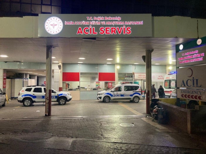 İzmir'de mahalle bekçileri husumetli sanılıp vuruldu 