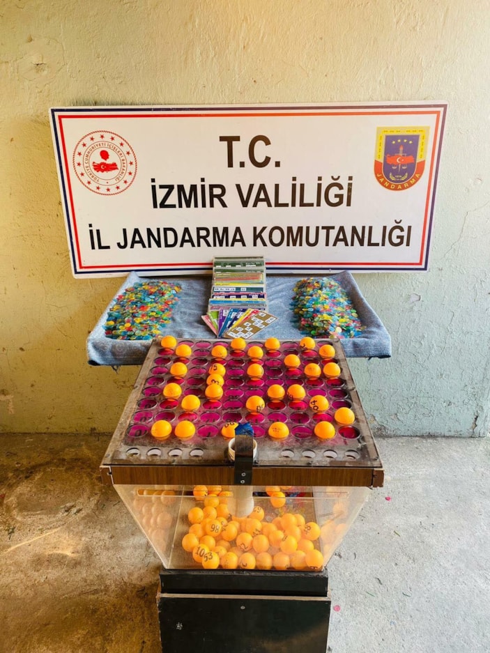 İzmir'de derneğe 'tombala' baskını; 360 bin lira ceza kesildi -3