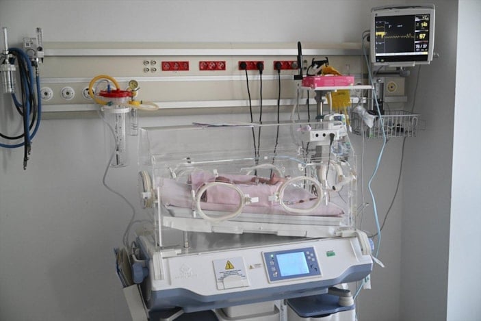 Doğmadan yetim kalan ikizlerin annesi 