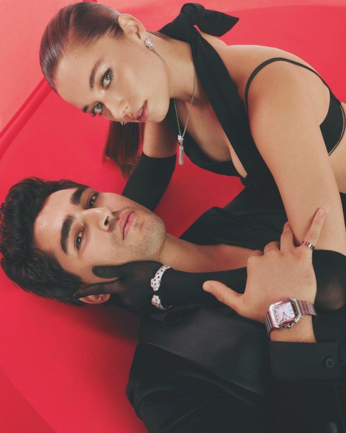 Afra Saraçoğlu'nun aylık geliri 