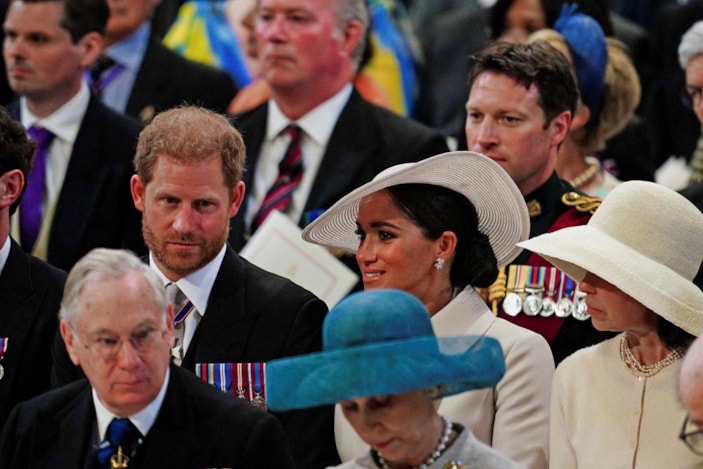 Prens Harry: Meghan Markle'dan önce bağnazdım