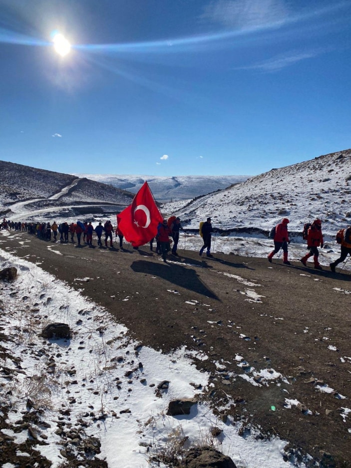 Sarıkamış şehitleri için 3 bin 180 rakımda nöbet -5