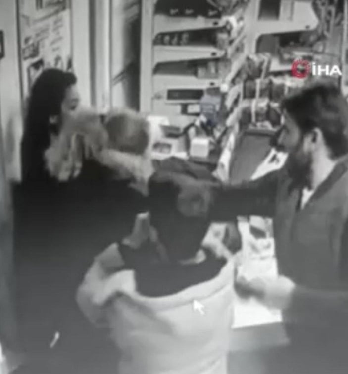 Şişli'de kasiyer ve müşteriler arasında fiyat etiketi kavgası