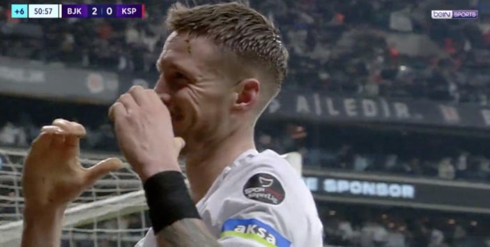 Wout Weghorst'un gol sevinci için açıklama 