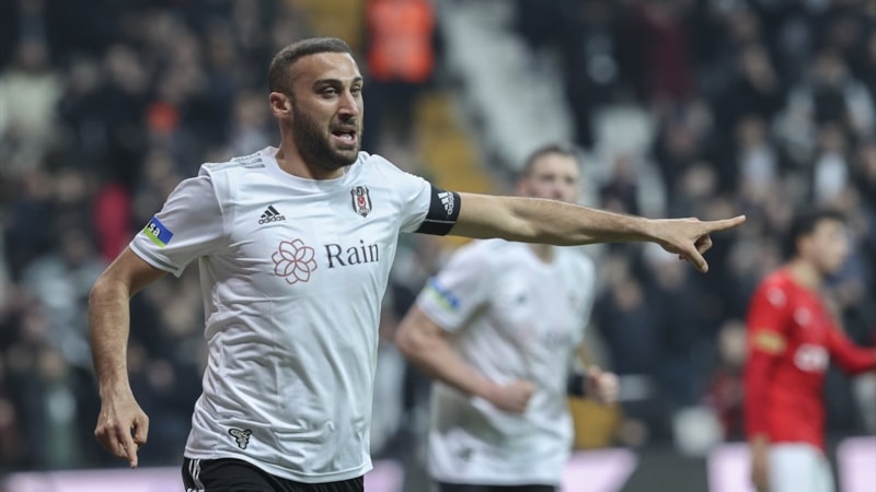 Cenk Tosun, Beşiktaş tarihine geçti