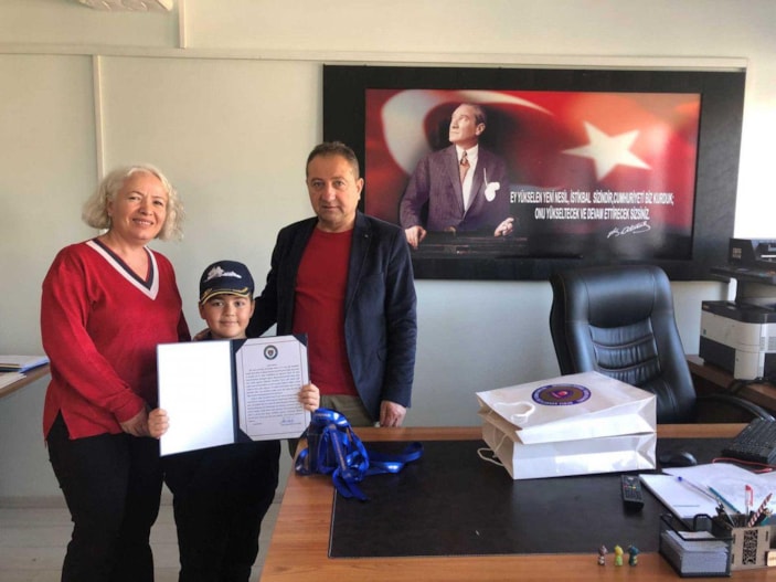 Deniz Kuvvetleri, Hamza'nın 'savaş gemisi' görme hayalini gerçekleştirdi -2