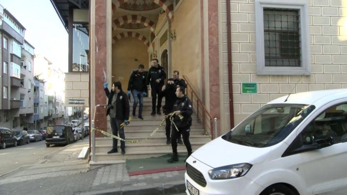 Gaziosmanpaşa'da namaz kıldığı sırada başından vuruldu -2