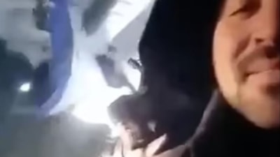 Rusya'da uçağın kapısı uçuş sırasında açıldı