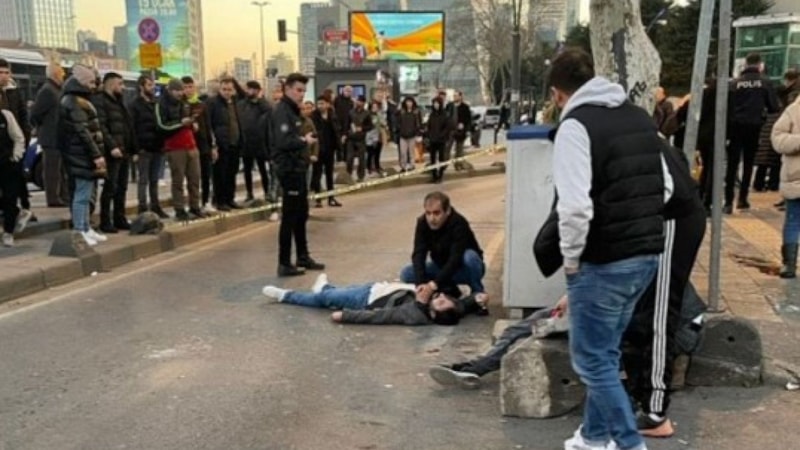 İstanbul'da motosikletli saldırganlar ateş açtı