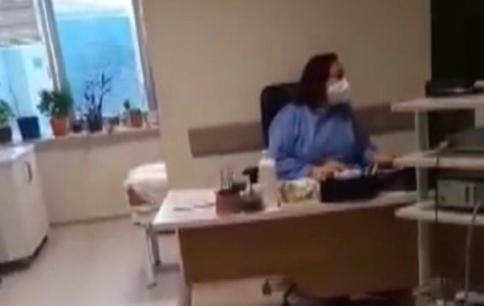 İzmir'de hastanede maske takma tartışması