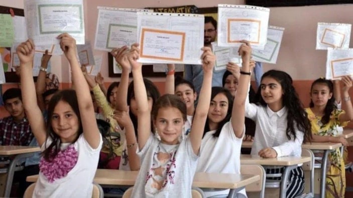 Karneler ne zaman verilecek? 1. dönem karne günü 2023