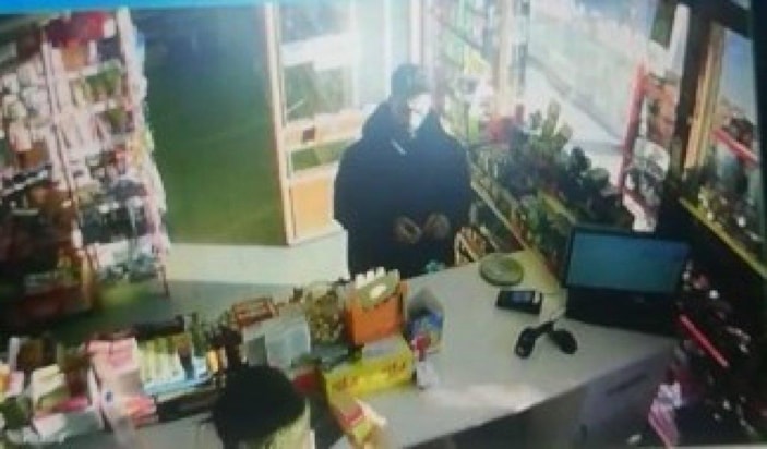 i Kartal’daki bir evde 2 genç kızı öldüren katil zanlısı kamerada