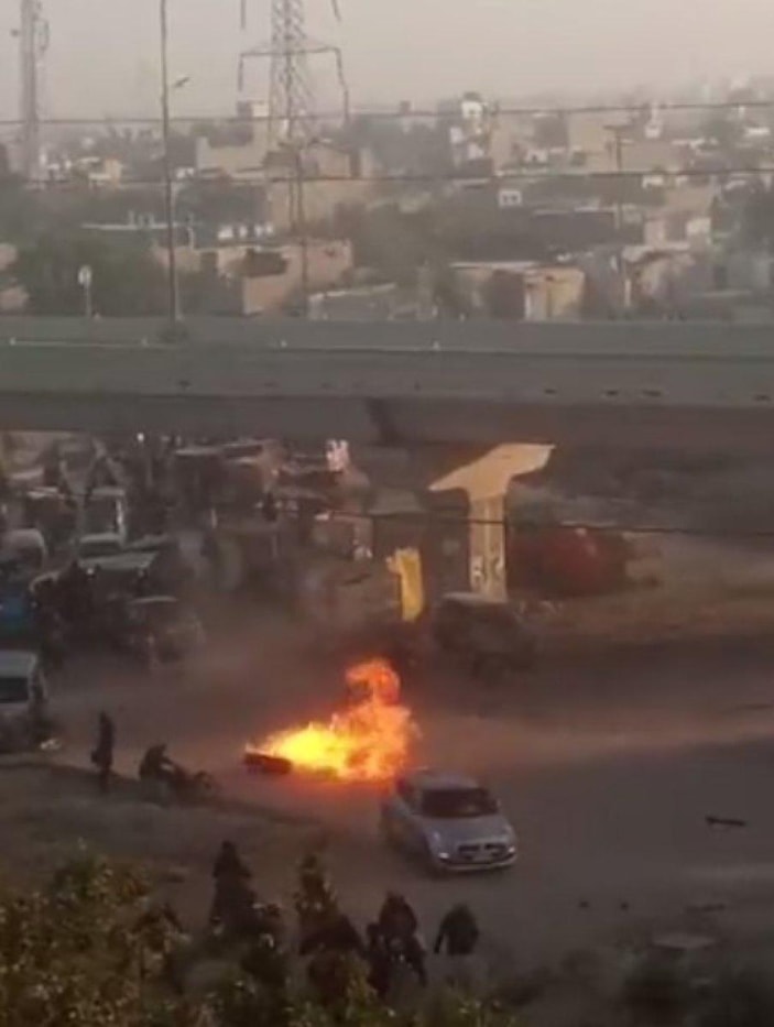 Pakistan'da patlama: Ortalık savaş alanına döndü 