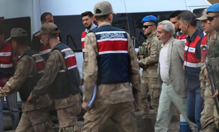 Özgür Özel, Selçuk Mızraklı'ya destek çıktı