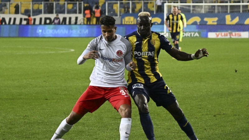 PFDK, Ümraniyesporlu Allyson'a 2 maç ceza verdi