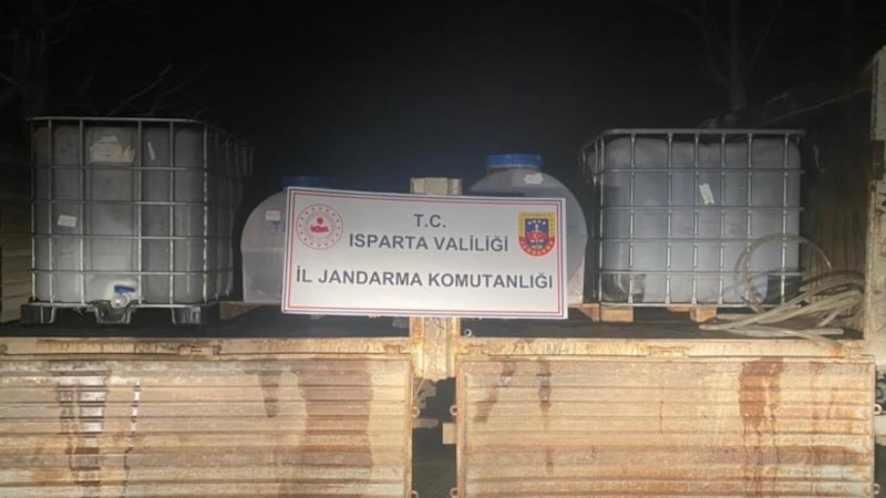 Isparta'da 2 bin 650 litre sahte alkol ele geçirildi
