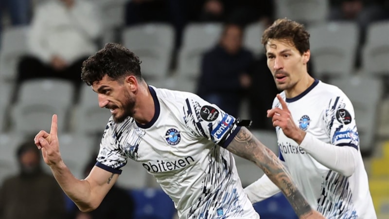 Fenerbahçe, Samet Akaydın'ı kadrosuna kattı